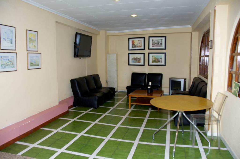 Hostal El Jardin 베니돔 외부 사진