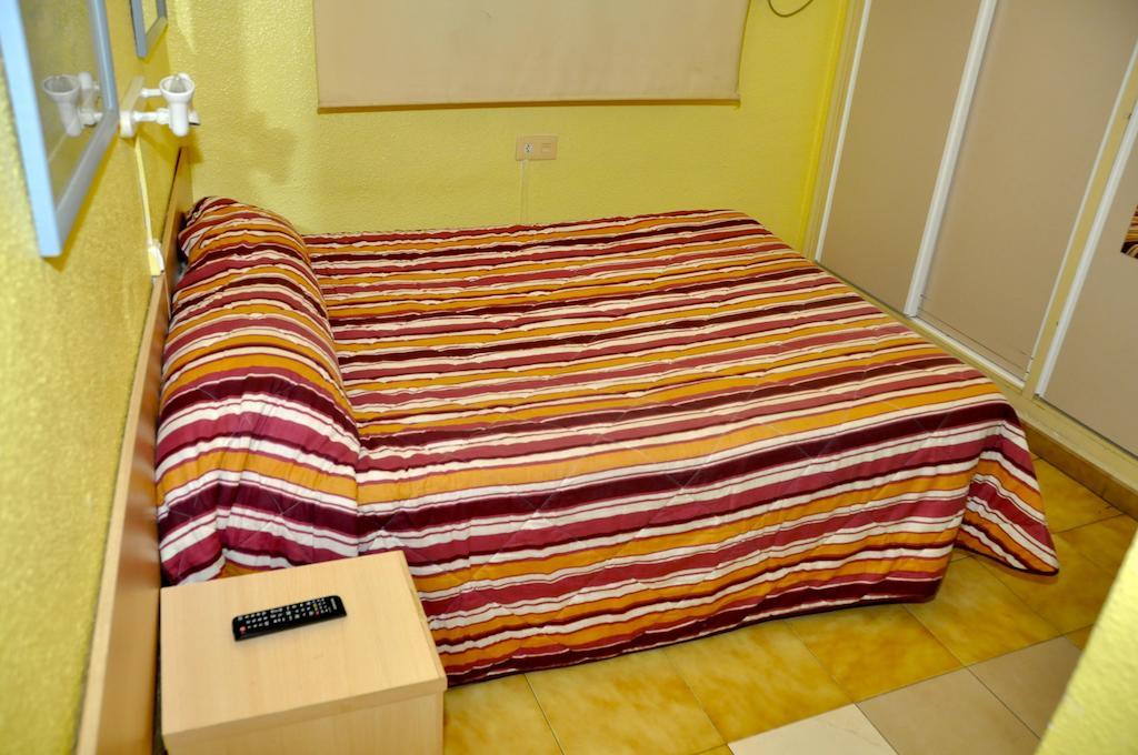 Hostal El Jardin 베니돔 객실 사진