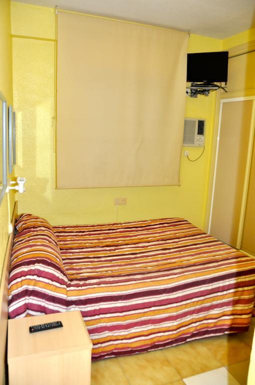 Hostal El Jardin 베니돔 객실 사진